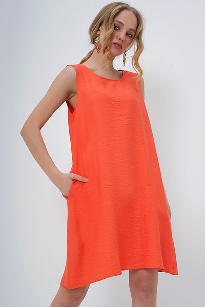 Trend Alaçatı Stili Women's Orange U Neck Zero Sleeve Double Pocket Aerobin Summer Dress Alc-X13575