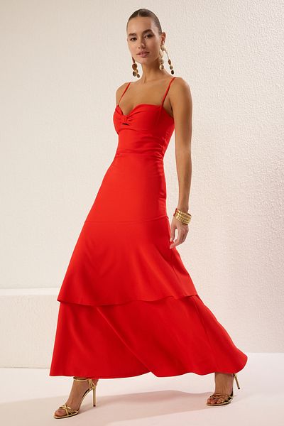 Trendyol Collection A-Linien-Heimkehrkleid mit Granatapfelblütenmuster, Modell TPRSS25AE00048