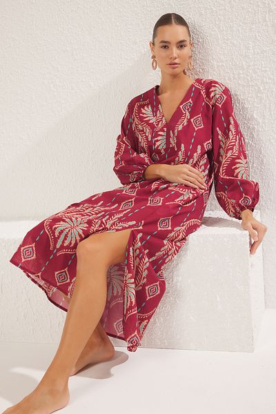 Trendyol Collection Ethnisch gemustertes Maxi-Strandkleid aus 100 % Baumwolle mit Ballonärmeln TBESS25EL00019