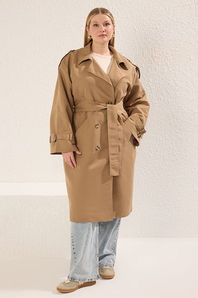Trendyol Curve Beige langer, übergroßer Trenchcoat in Übergröße TBBSS25BM00002