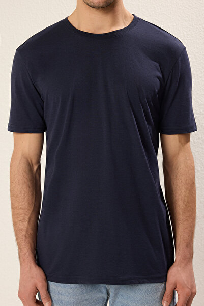 Trendyol Collection Sötétkék rövid ujjú, nyakú póló - normál szabású TMNSS22TS0271