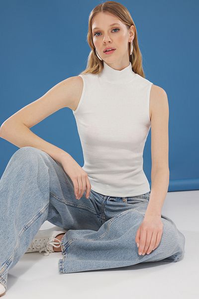 Trendyol Collection Stretchy Ribbed Knitted Blouse - Stand Collar, Ecru, Regular Size - Twoss25Bz00371