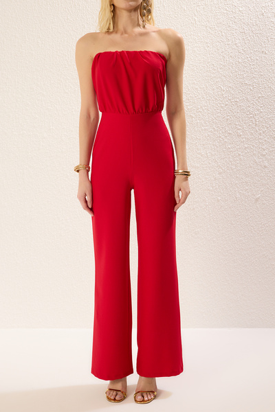 Trendyol Collection Roter, trägerloser, gewebter, stilvoller Overall TPRSS25TU00012