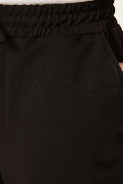 Trendyol Collection Černé gumové šněrovací šortky oversize - TMNSS22SR0257