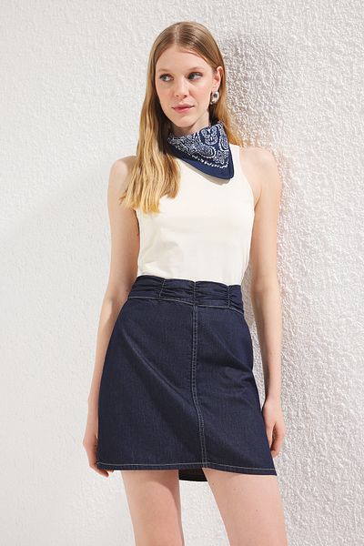 Trendyol Collection Sötétkék derék összegyűjtött magas derekú mini farmer szoknya TWOSS25ET00100