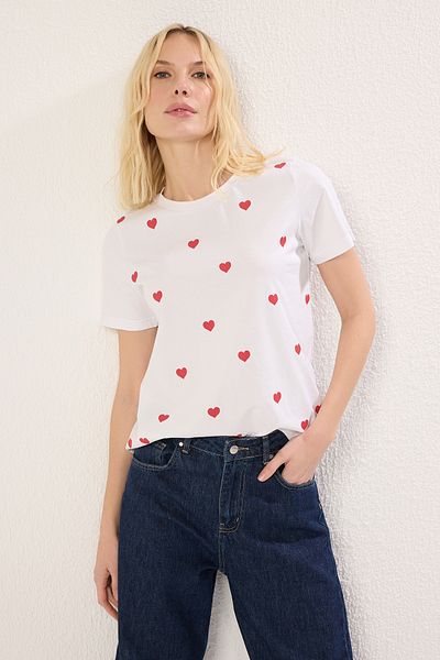 Trendyol Collection Heart Print Ecru Knitted T-Shirt - 100% Cotton, Crew Neck, Regular Fit Twoss20Ts0757