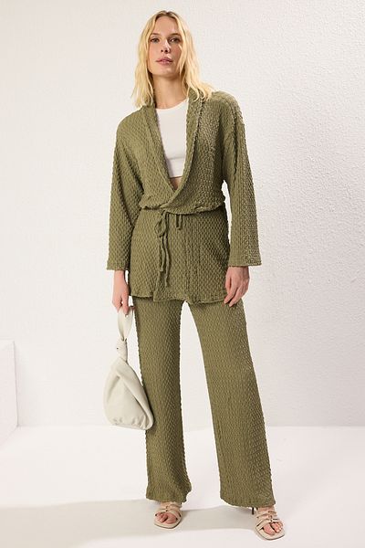 Trendyol Collection Set de îmbrăcăminte tricotată cu picior lat/picior lat, texturat kaki TWOSS25AU00007