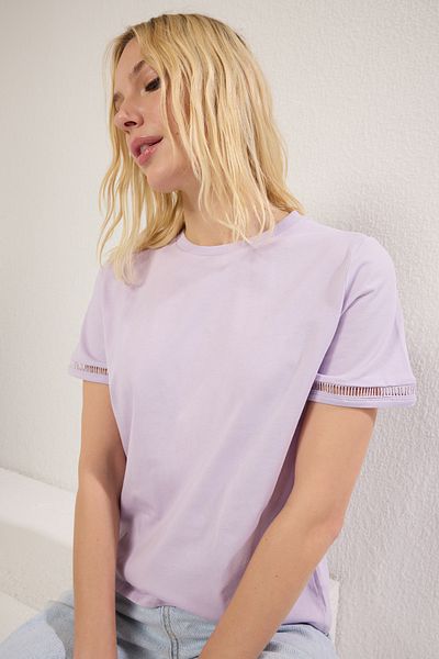 Trendyol Collection Fliederfarbenes Basic-T-Shirt aus 100 % Baumwolle mit Rundhalsausschnitt – detaillierte Verarbeitung, TWOSS23TS00012