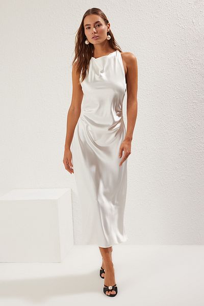 Trendyol Collection Ecru Twist Detail Shift/Straight Cut Midi Woven Dress Twoss25El00349