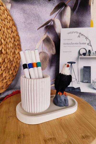 puridadesign Комплект декоративни държачи за химикалки Black Eagle Fan Fanatic