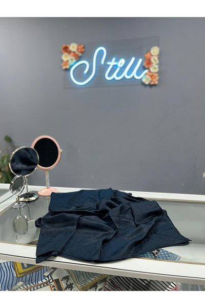 Still Italian Silky Honeycomb Print Jacquard Shawl - Double-Sided Use Suitable for Bright and Matte Faces