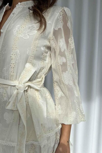 Mine Tan Butik Women's Long Sleeve Flounce Self Print Dress - Ecru