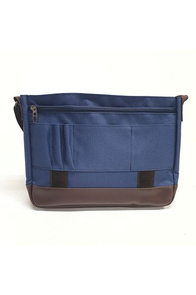 Exception 15.6 Inch Messenger Bag