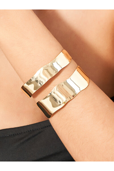 Styli سوار مفتوح بتفاصيل مقطوعة