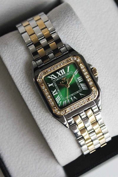 FERRO F40112D6 Women's Watch with Steel Band