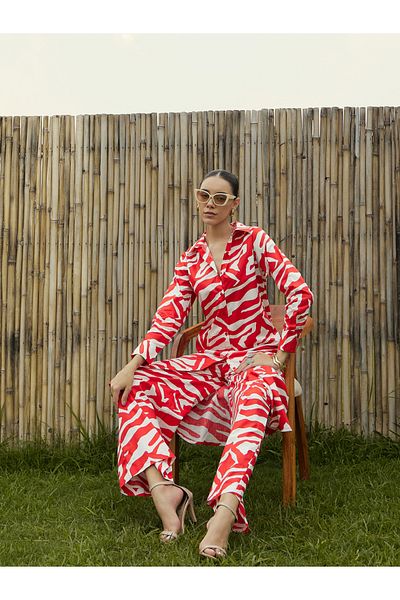 Sassafras By Styli Abstract Printed Longline Shirt & Pants Co-Ords