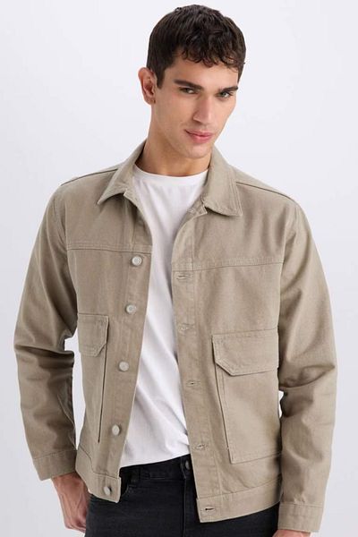 DeFacto Slim-Fit Slim-Fit-Jeansjacke mit Knopftaschen B8155AX25SP