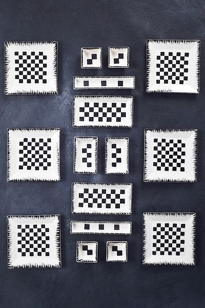 Piatti Naturali 16 Pieces 6-Person Checkers Breakfast Set Handmade Breakfast Presentation Set Serving Plates
