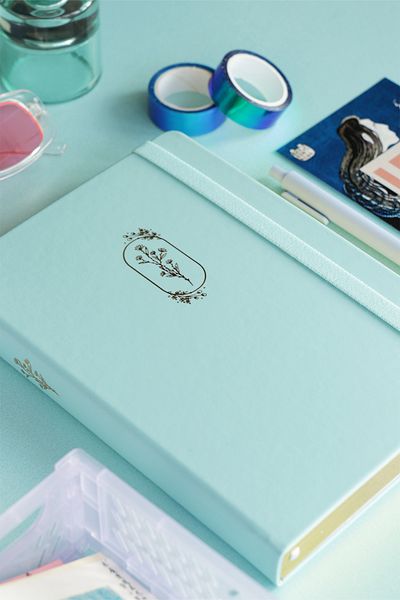 Victoria's Journals 96 ورقة دفتر ملاحظات من الجلد النباتي مقاس A5 Bujo - 160 جرامًا مخططًا