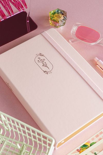 Victoria's Journals 96 ورقة دفتر ملاحظات من الجلد النباتي مقاس A5 Bujo - 160 جرامًا مخططًا
