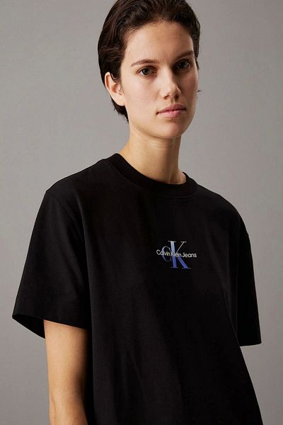 Calvin Klein ŠATY TEE MONOLOGO GRADIENT