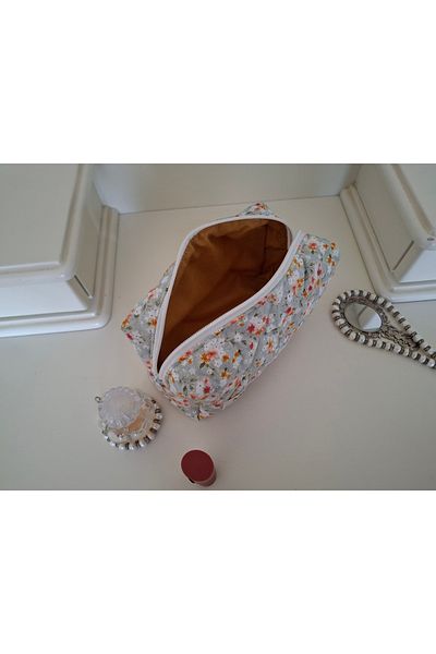 Daisy Spring Flowers Makeup Bag - Travel Bag - Large Size