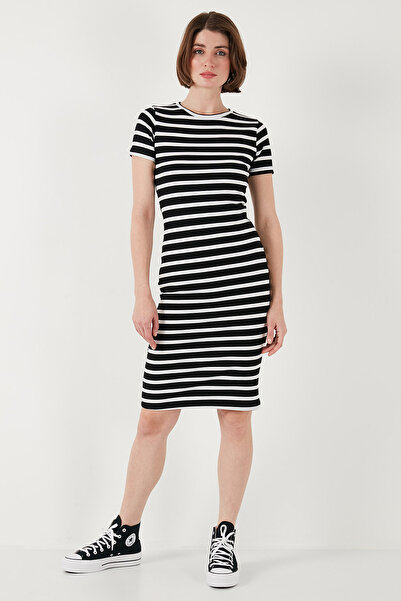 Lela Slim Fit Çizgili Pamuklu Bisiklet Yaka Kısa Kollu Midi Elbise ELBİSE 5865700