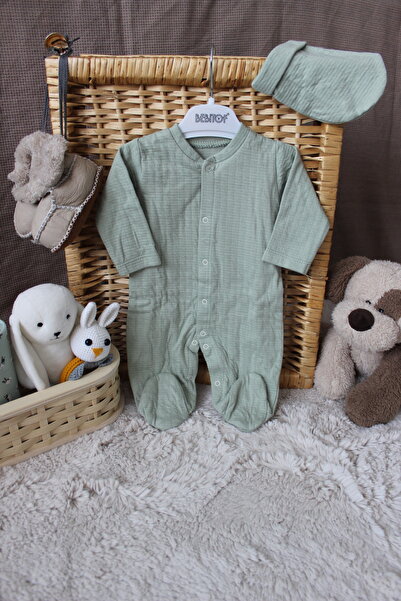 Sebi Bebe Hugging Teddy Bear Rabbit Themed 10 Piece Baby Hospital Discharge Set