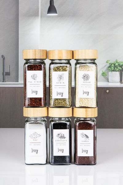 naturelove Square Glass Spice Rack Set with Bamboo Lid 24 Pieces - Label Gift