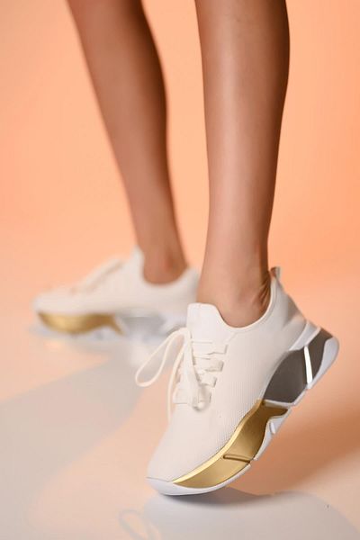 Beyond Λευκό Multi Sport Sneaker - Γυναικείο, 4,5cm Byndrsl400
