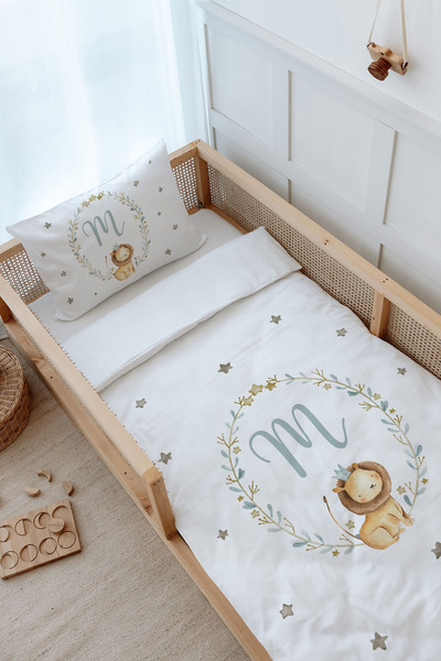 Tuğba Kuğu Montessori Nevresim Takımı (100x200) - Little Lion Series - M Harfi