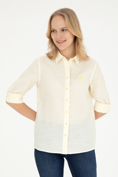 U.S. Polo Assn. قميص نسائي بأكمام طويلة باللون الأصفر الفاتح 50264052-VR004