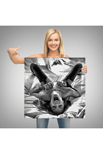 Storizaa Çığlık atan Çıplak Güzel Kadın Kanvas Tablo, Siyah Beyaz Tablo-5333B