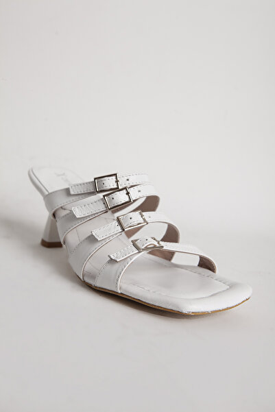 Dericlub White Genuine Leather Women's Heeled Slippers - Blunt Toe and Belt Band 714