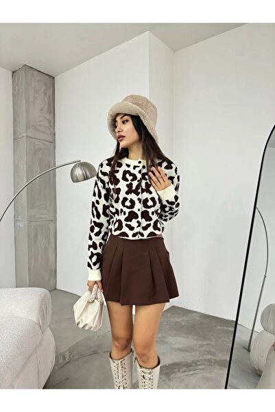 charm butik Cardigan de tricotaj crop cu nasturi cu imprimeu leopard de damă