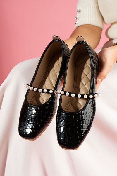 STOCON Perly Black Crocodile Patterned Shoes with Pearl Band Accessories Stc1074