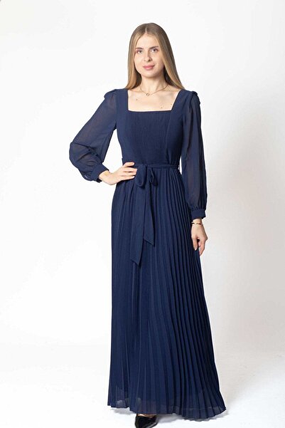 mica فستان ماكسي مطوي بأكمام طويلة