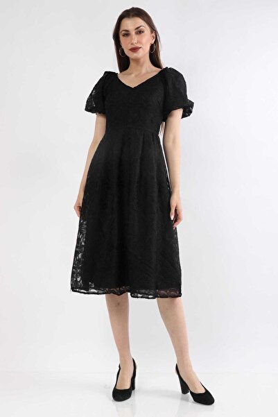 mica فستان ميدي أنيق بأكمام قصيرة منفوخة ومطرز