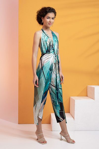 XCLSV Versatile Beachwear - Used as Pants and Jumpsuit