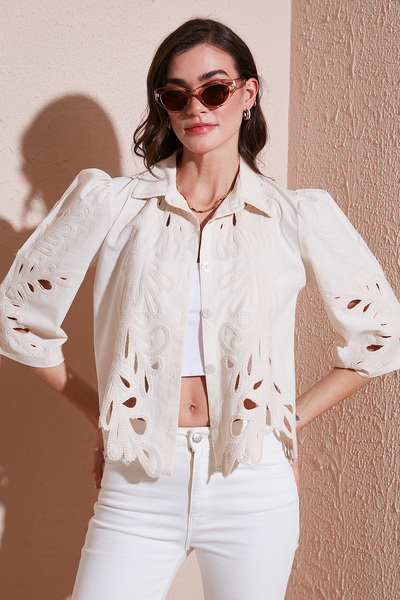 Lela Pamuklu Slim Fit Nakış İşlemeli Ajurlu Gömlek GÖMLEK 676284
