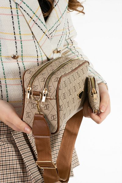 Kaya Bag Geantă de umăr și crossbody pentru femei Mink Dimensiune 13x22