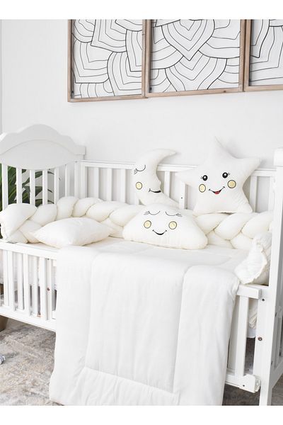 Fun Moment 7-piece baby cot bedspread with snail partitions