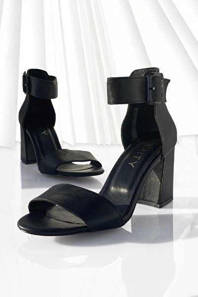BRITY Single Strap Thick Heeled Genuine Leather Sandals