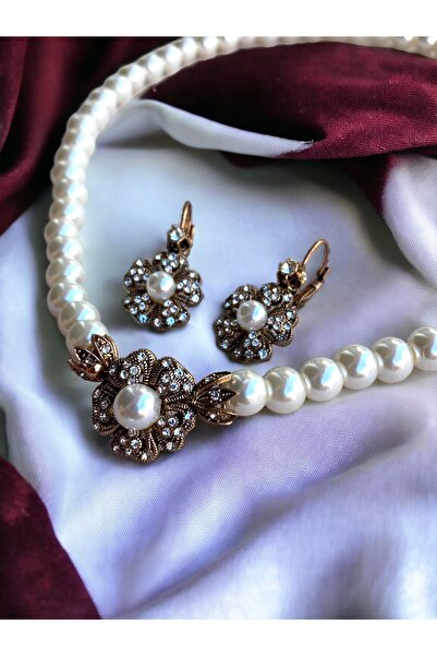 FAYRA ACCESSORIES Beyaz Kristal Taşlı Yonca Figür İnci Kolye ve Küpe Seti