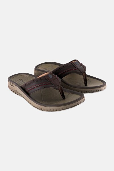 CLARKS صندل رجالي سهل الارتداء، بني