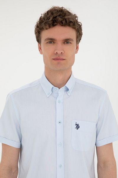 U.S. Polo Assn. Мъжка светлосиня риза с къс ръкав 50282612-VR003