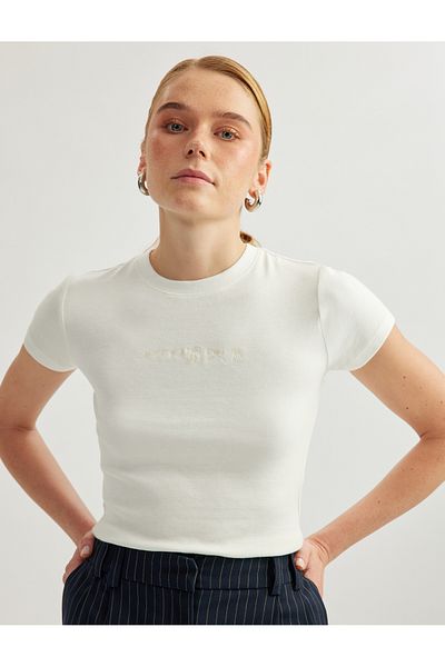 Koton Bowswork Detailed Crew Neck Short Sleeve Viscose T-Shirt