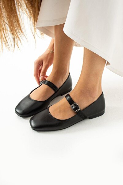 Büşra Sultan Ayakkabı & Çanta Kadın Siyah Tokalı Bantlı Balerin Babet