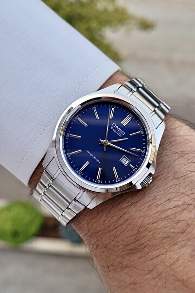 Casio Men's Navy Blue Standard Series Wrist Watch