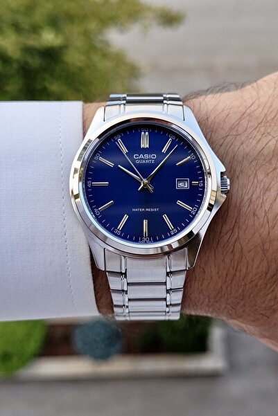 Casio Men's Navy Blue Standard Series Wrist Watch